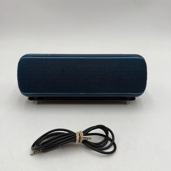 Sony SRS-XB22 Wireless Portable Speaker Extra Bass Waterproof Blue With Aux - Picture 1 of 6